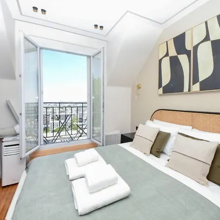 Sacre Coeur Eiffel Tower View Stylish